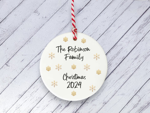 Ceramic Circle Decoration - Gold snowflakes family personalised